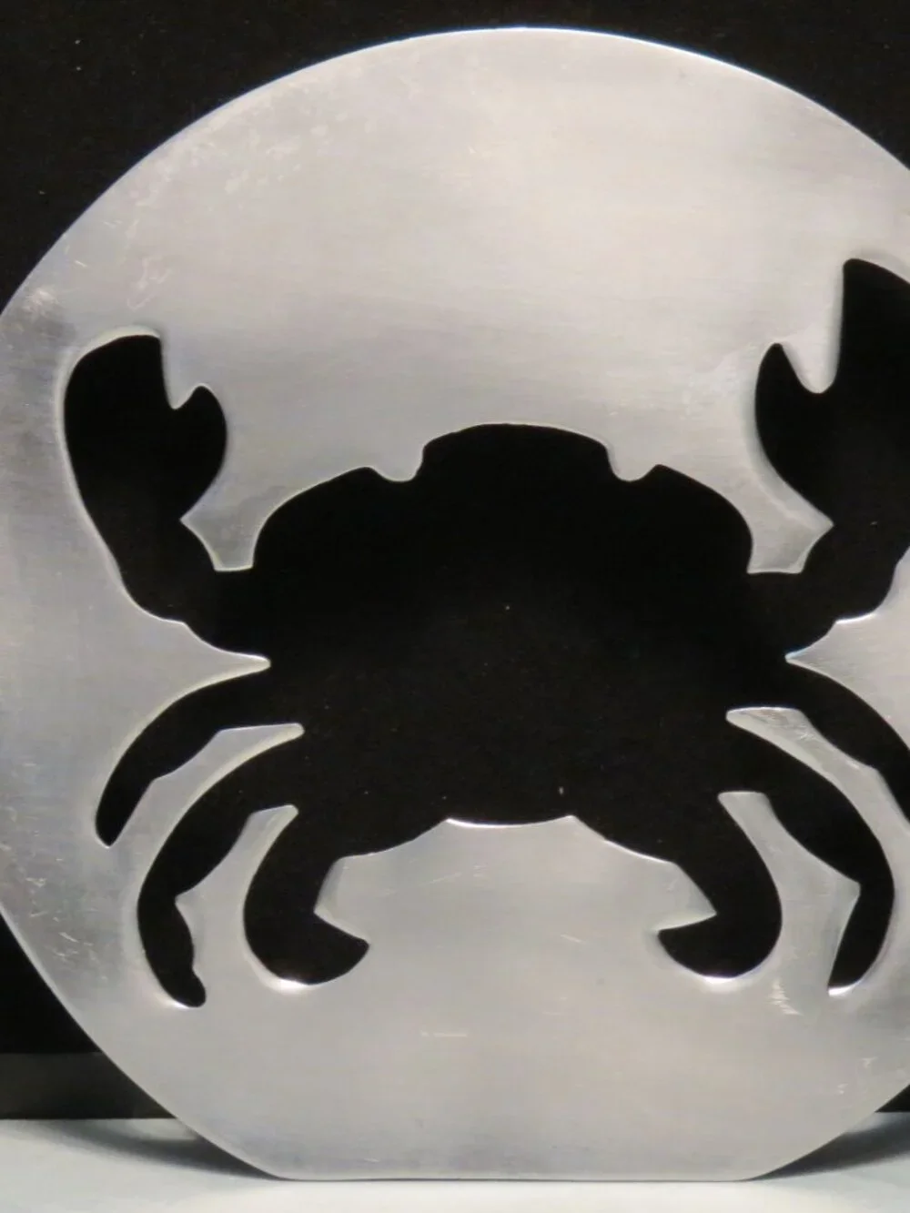 Crate & Barrel Crustacean Crab Footed Trivet 8 in Shiny Rustic Silver Aluminum